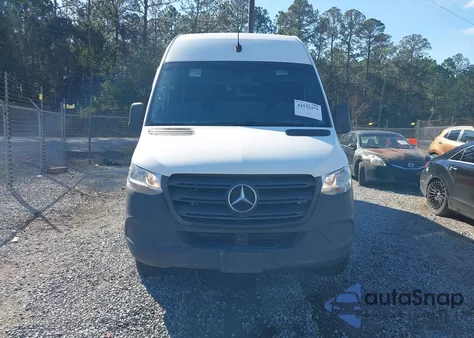 2019 Mercedes-Benz Sprinter 2500 High Roof V6 from USA, damaged, VIN WD4PF1CD3KT002205